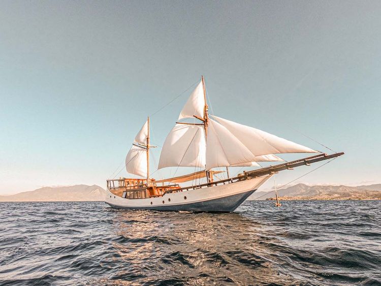 Shared Trip Sailing Komodo 3D2N